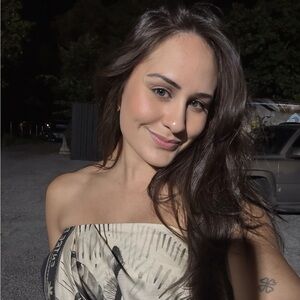 Meet your Posher, Ana beatriz